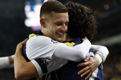 Fenerbahçe'nin yıldızı parlıyor! Szymanski o listede