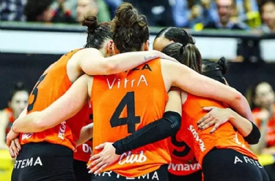 A. Carraro Imoco - Eczacıbaşı Dynavit maç sonucu: 3-2