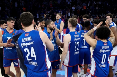 Anadolu Efes - Alba Berlin maç sonucu: 85-84