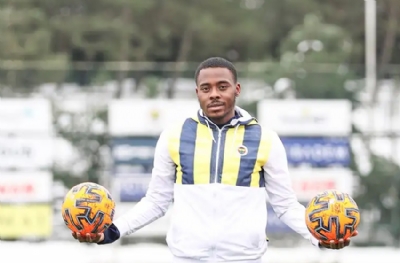 Taraftarların gündemindeki video! Babadan Fenerbahçeli Osayi-Samuel