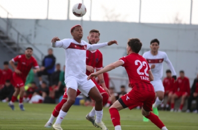 EMS Yapı Sivasspor - Sivas Dört Eylül Futbol AŞ: 3-0