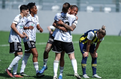 Beşiktaş United Payment - Fenerbahçe Petrol Ofisi: 4-2 (MAÇ SONUCU)