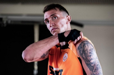 Muslera'nın tarihi gecesi! Tüm takımdan tam destek