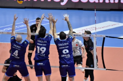 Bursa Büyükşehir Belediyespor - Arkas Spor maç sonucu: 0-3