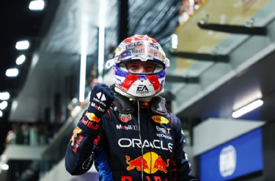 Japonya'nın en hızlısı Verstappen