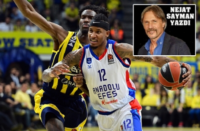Anadolu Efes Ataşehir’de ‘Lordlar Kamarası’ İle Güldü