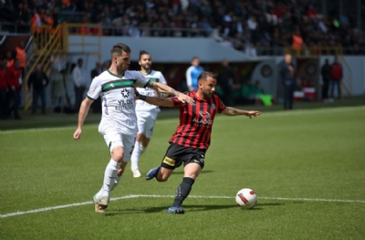 Ahlatcı Çorum FK - Kocaelispor: 1-1 (MAÇ SONUCU)