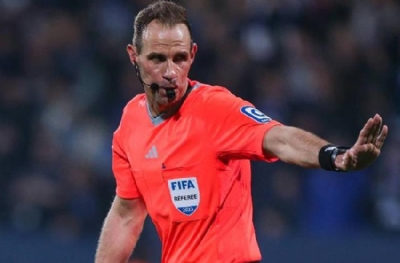 VAR kendisini aldattığı için penaltı vermeyen hakem Adliye'ye başvurdu