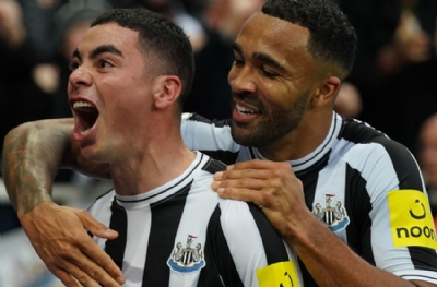 Newcastle'da yaprak dökümü başlıyor