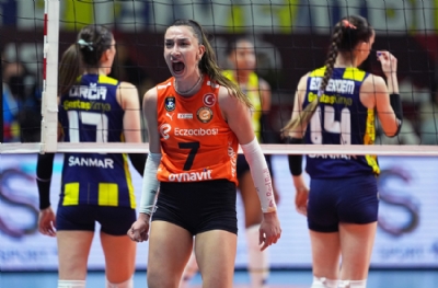 Fenerbahçe Opet - Eczacıbaşı Dynavit maç sonucu: 2-3