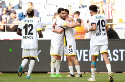 Atakaş Hatayspor - İstanbulspor: 0-3 (MAÇ SONUCU)
