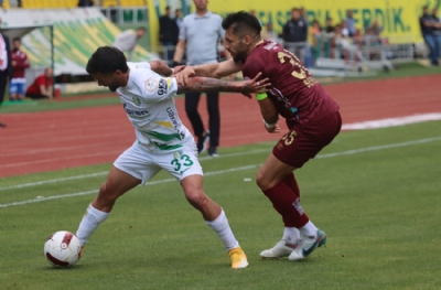ASTOR Enerji Şanlıurfaspor - Teksüt Bandırmaspor maç sonucu: 1-1