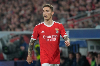  Alejandro Grimaldo İngiliz takımlarını birbirine düşürdü