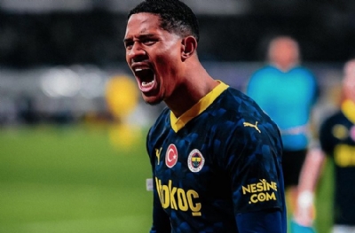Oosterwolde, Fenerbahçelilerin gününü aydınlattı! Adam terminatör çıktı