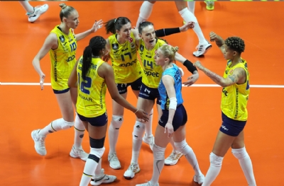 Fenerbahçe Opet - Eczacıbaşı Dynavit maç sonucu: 3-0