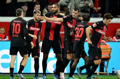 Transfer bile yapamıyor ama Almanya şampiyonu!