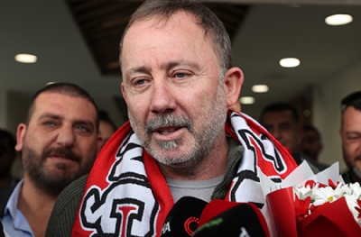 Antalyaspor Sergen Yalçın'ı açıkladı
