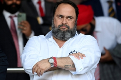 Olympiakos'un hocası, başkanın karısını ayarttı! O da Fenerbahçe'ye salladı