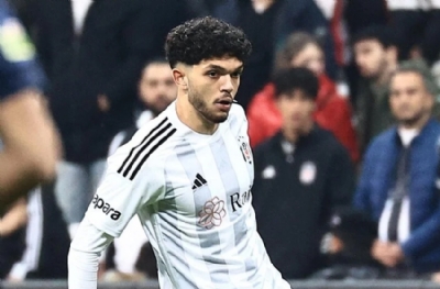 Beşiktaş'ta Emrecan Terzi sakatlandı