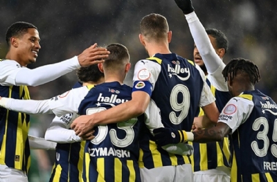 Fenerbahçe'de yaprak dökümü! Sezon sonunda takımdan ayrılacak 6 isim netleşti