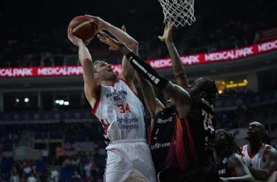 Bahçeşehir Koleji - NINERS Chemnitz maç sonucu: 105-95