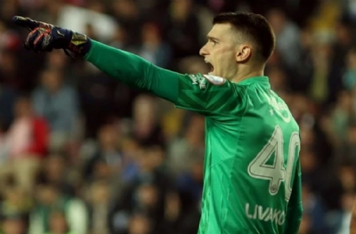 Sırplar şaşırdı! 'Fenerbahçe taraftarı Livakovic'e sopa ve taş atacak'