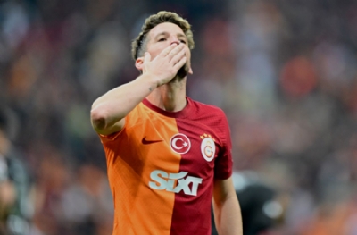 Dries Mertens'e yüzde 30 zam mı, imza parası mı? Okan Buruk kararını verdi