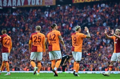 Galatasaray'ın gözü Fenerbahçe'de
