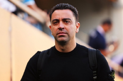 Xavi'den tarihi 'U' dönüşü! Kararını değiştirdi
