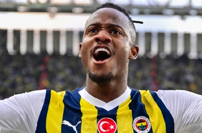 Batshuayi gollerine devam etti