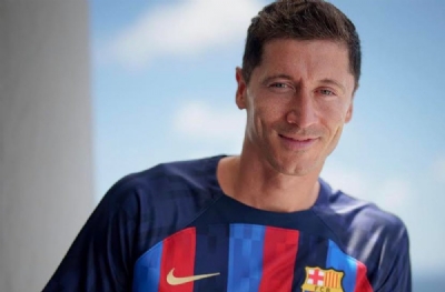 Lewandowski bırakmayı düşünmüyor