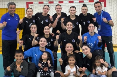 Sinem Dedetaş'tan Kadın Hentbol Takımı'na ziyaret