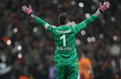 Muslera'nın ayrılığının arkasındaki sır perdesi! Kaleci antrenörü de bıraktı