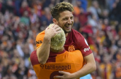 Mertens'in sakatlığının şifresi çözüldü
