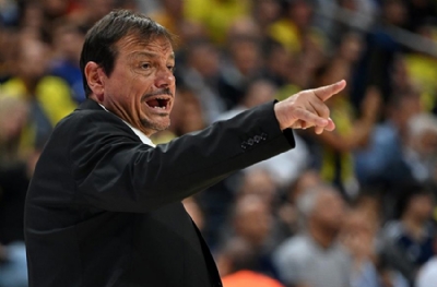 Ergin Ataman'a Türk hakem