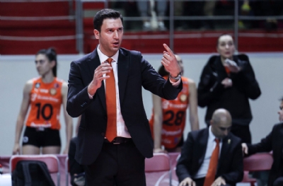 Eczacıbaşı açıkladı! Ferhat Akbaş ile 3 yıl daha