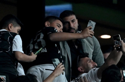 Quaresma yeniden Dolmabahçe'de! Tezahüratla karşılandı