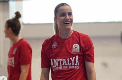 Tarsusspor, Arzu Asiye Özdemir'i kadrosuna kattı