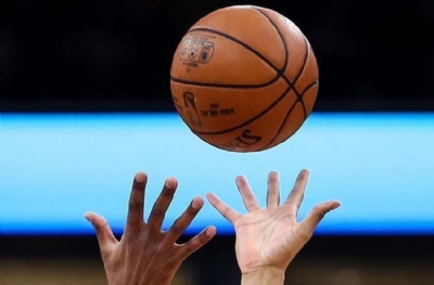 NBA'de konferans yarı final serileri eşitlendi