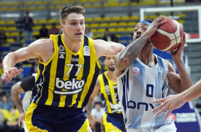 Fenerbahçe Beko normal sezonu galibiyetle kapattı!