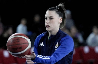 Sevgi Uzun, WNBA'de kalacak
