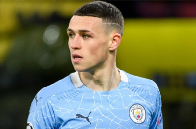 Phil Foden, Premier Lig'de yılın futbolcusu oldu