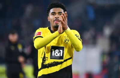 Dortmund Ian Maatsen için masada