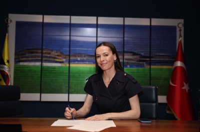 Kraliçe Fenerbahçe'sinde kaldı 