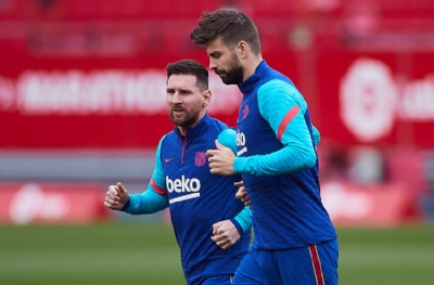 Messi'nin para gözlüğü! Ünlü ama pandemi döneminde de yapılmaz be!