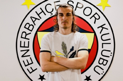 Başrol sahneye çıktı