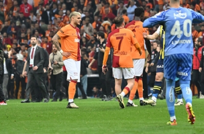 Icardi'den Galatasaraylıları çıldırtan hareket! Eli belinde öyle seyretti