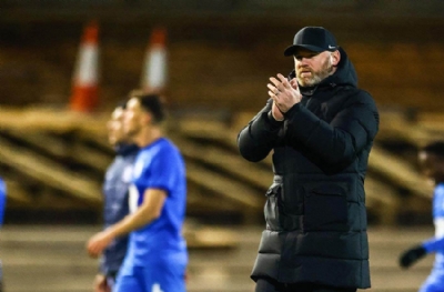 Wayne Rooney sahalara dönüyor
