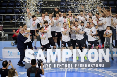 Sakarya Büyükşehir Belediyespor - Beşiktaş Safi Çimento maç sonucu: 33-34