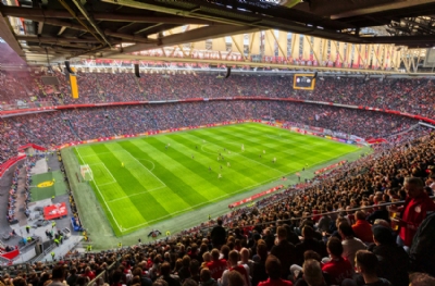 Galatasaray'ın aile ilişkileri sorumlusuydu, dünya devi Ajax'ta birinci adam oldu